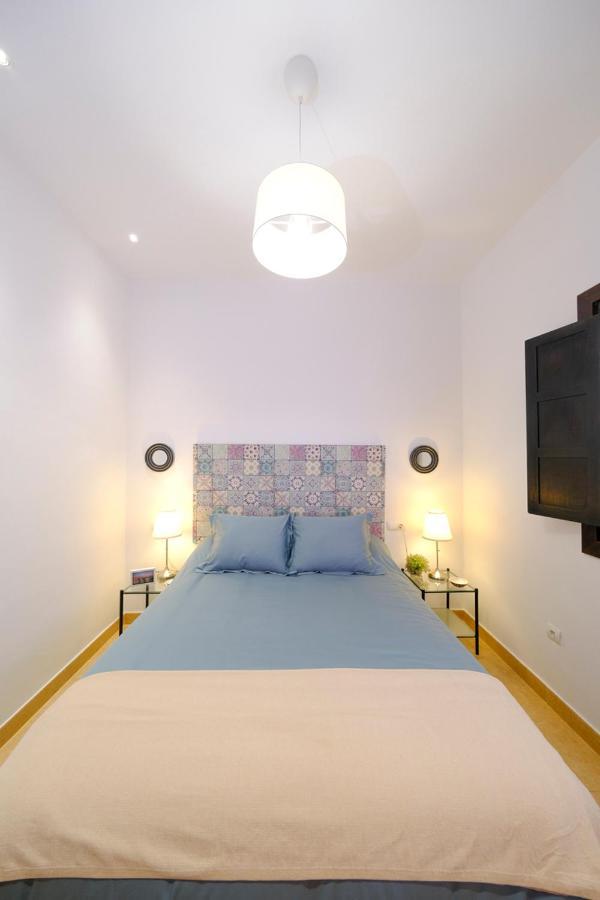 Patio Rialto Apartment Севилья Экстерьер фото