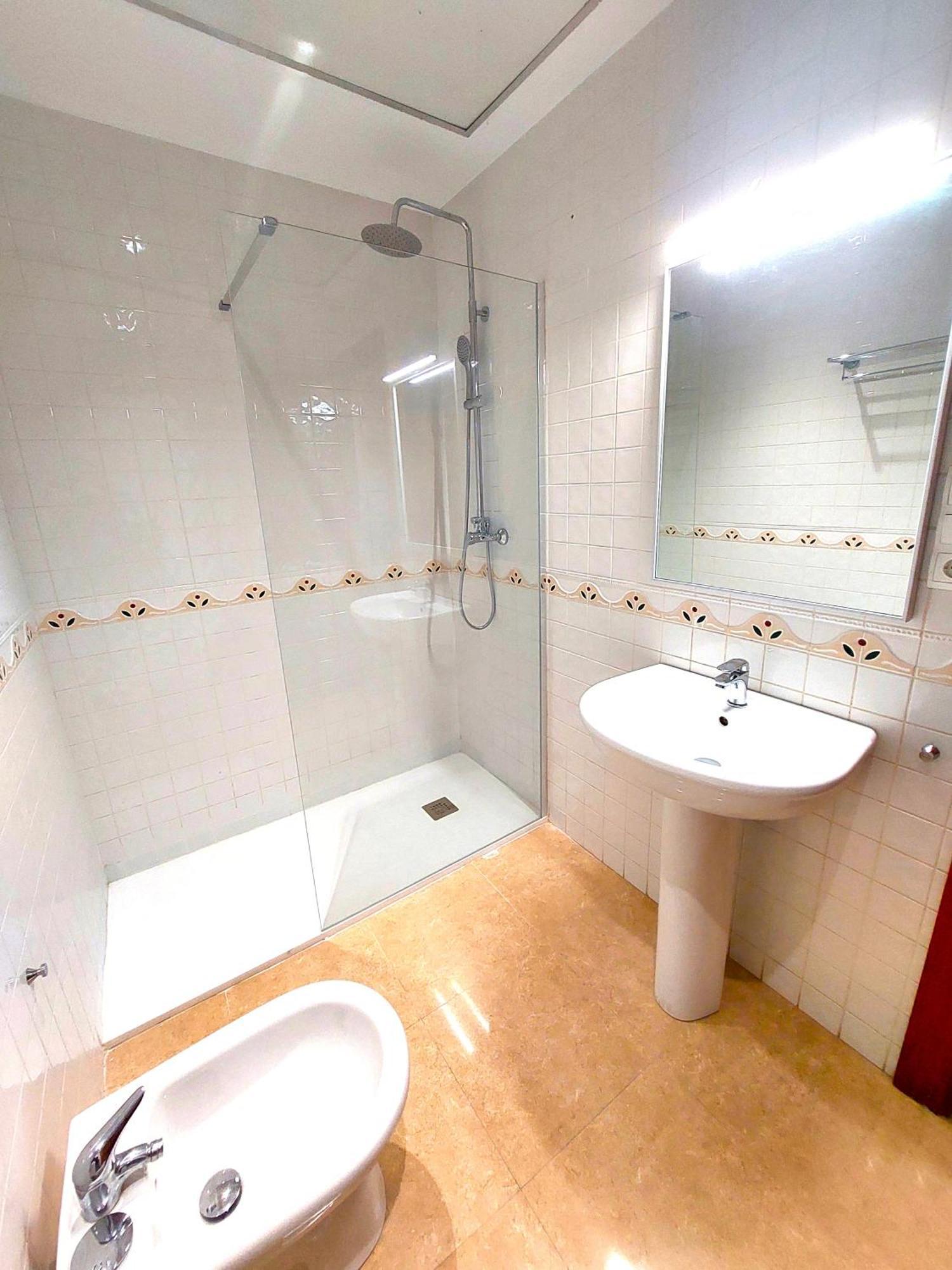 Patio Rialto Apartment Севилья Экстерьер фото